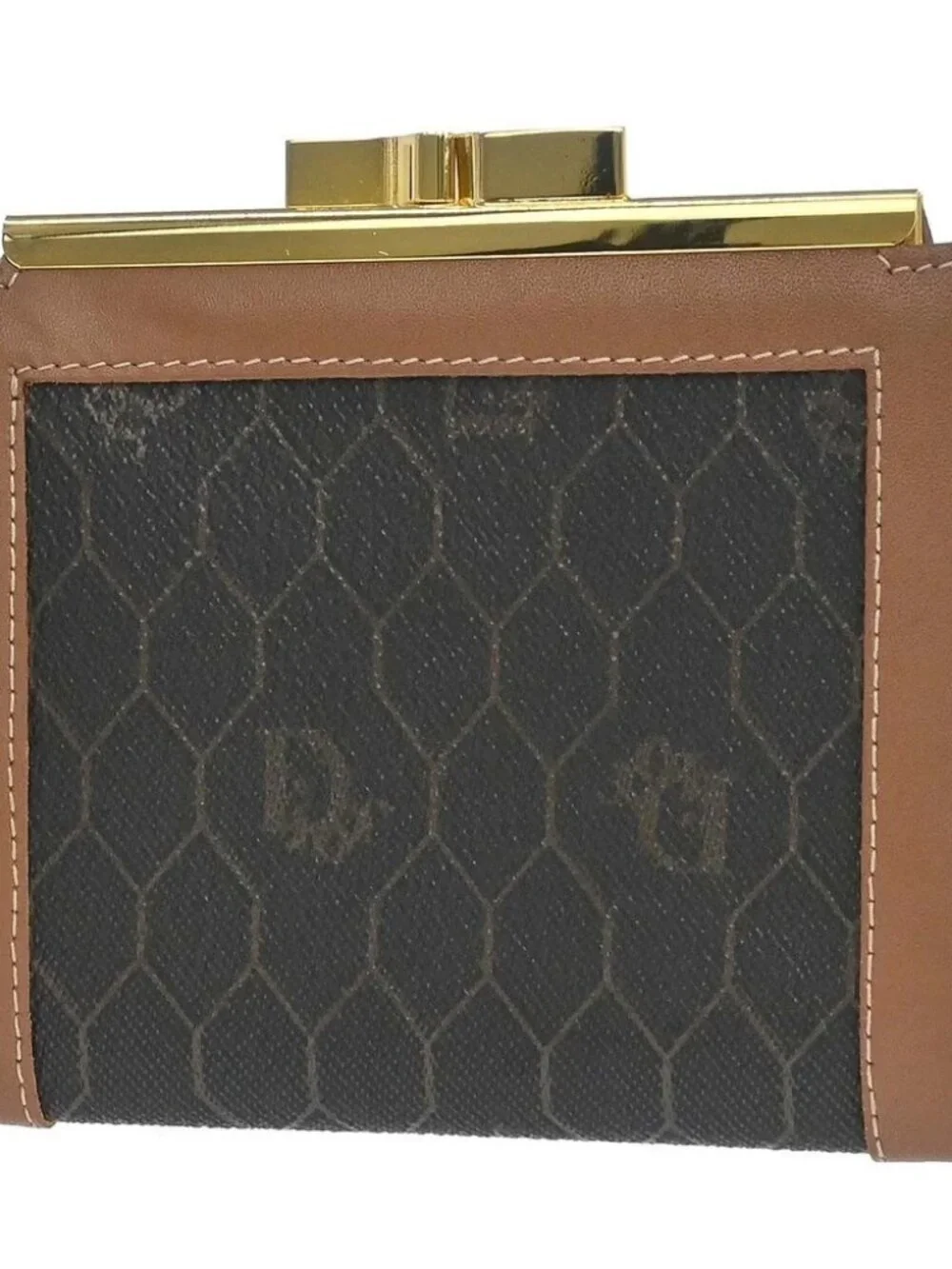 Dior outside 	a